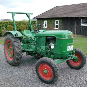 Reparatur historischer Schlepper