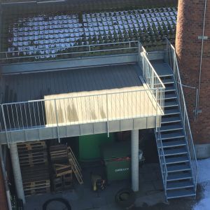 Balkon mit Treppenaufgang